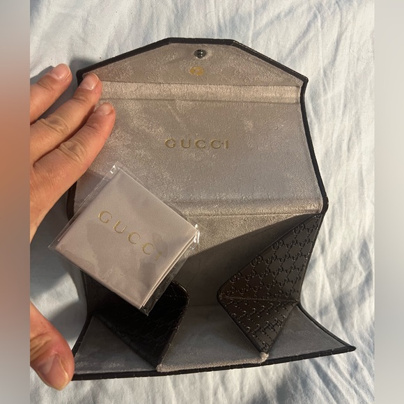 Brand NEW GUCCI Monogram Leather Foldable Sunglasses Case - Brown signature GG - Picture 4 of 9